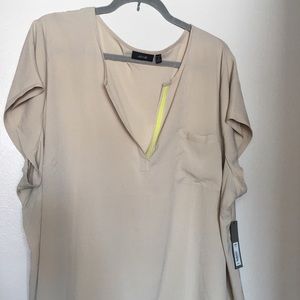 Apt 9 Tan Shirt Size 3X